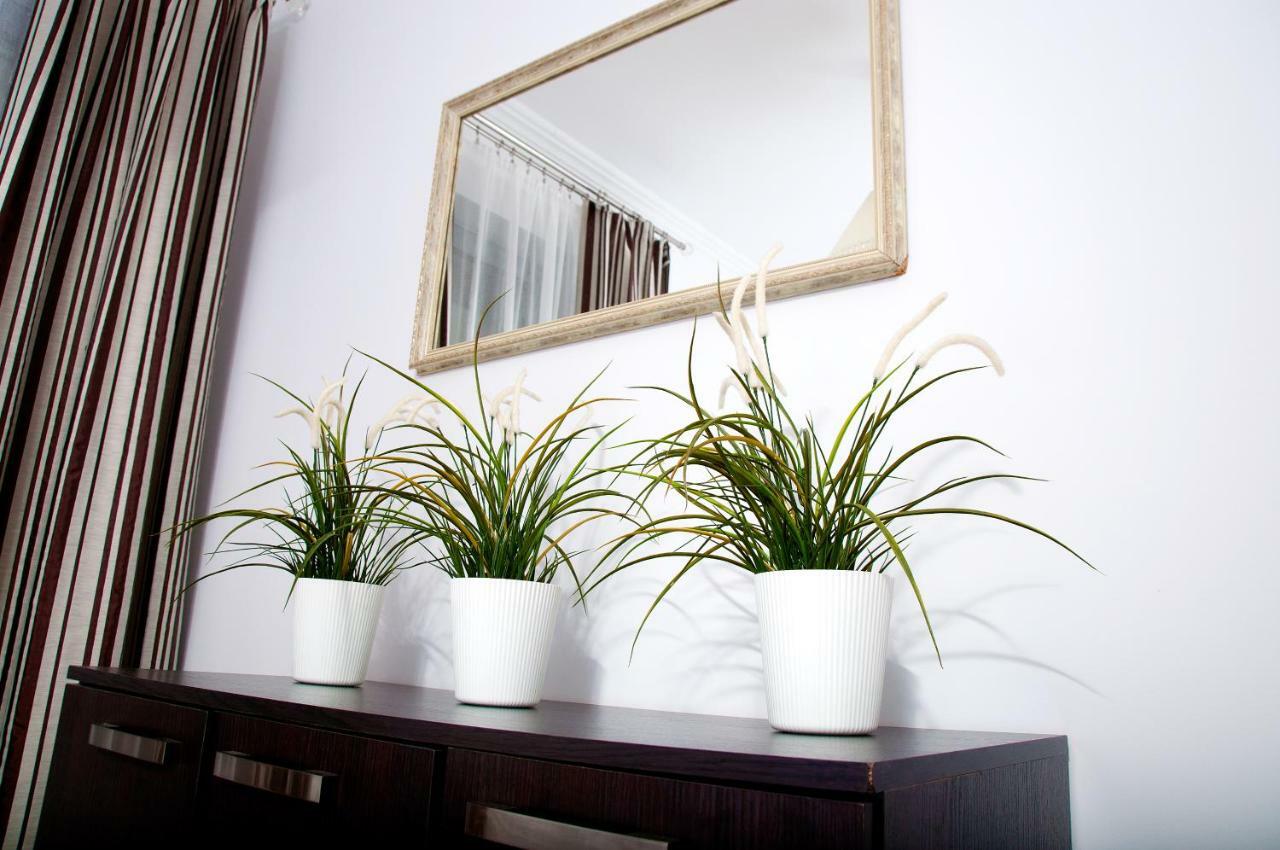 Apartament Ikar - 2 Pokojowy Przy Morzu Z Wlasnym Ogrodkiem Pobierowo Esterno foto